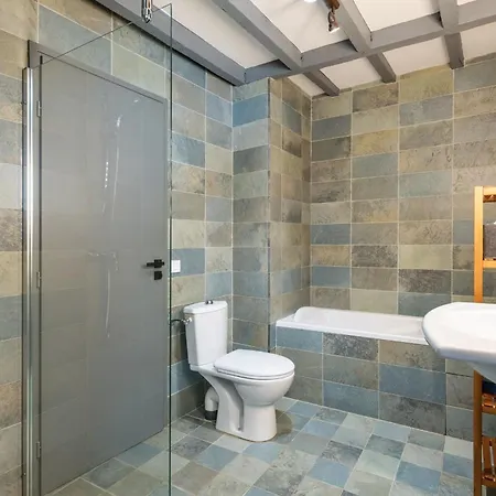 Les Voutes - Beautiful With Swimming Pool Villa *