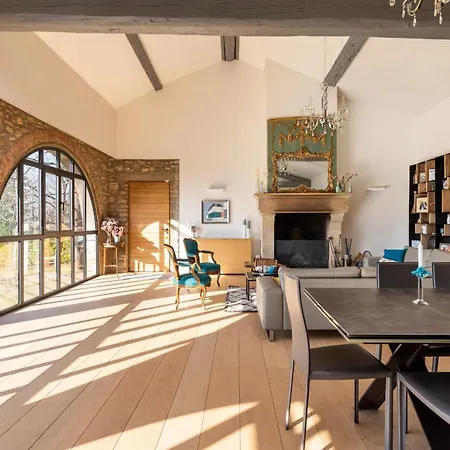 Les Voutes - Beautiful With Swimming Pool Villa *